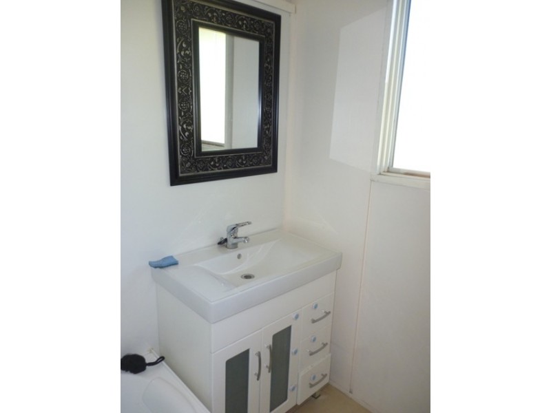 4  Fern Street, Blackwater QLD 4717