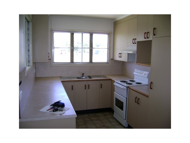 3 Fay Street, Blackwater QLD 4717