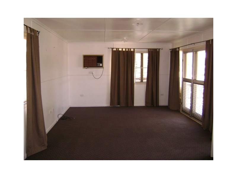 3 Fay Street, Blackwater QLD 4717