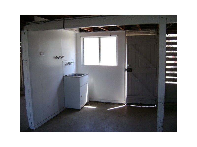 3 Fay Street, Blackwater QLD 4717