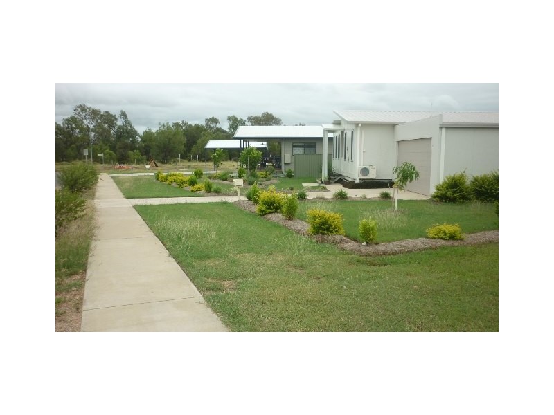 16 Hunter Street, Blackwater QLD 4717