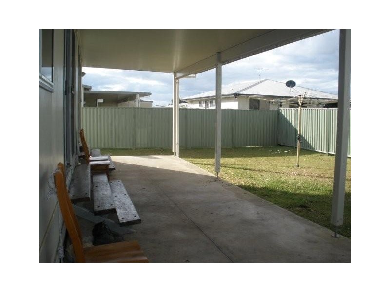 16 Hunter Street, Blackwater QLD 4717