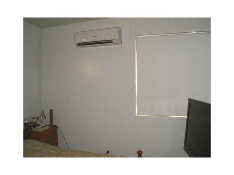 16 Hunter Street, Blackwater QLD 4717
