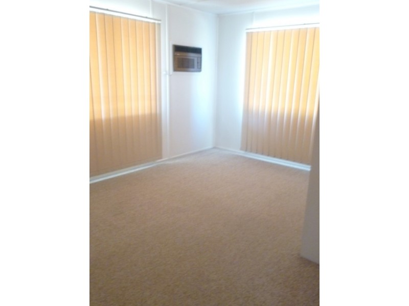 13 Bluff Street, Blackwater QLD 4717