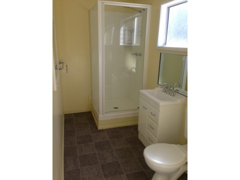 42 Stower Street, Blackwater QLD 4717