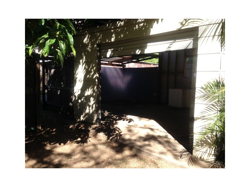 42 Stower Street, Blackwater QLD 4717