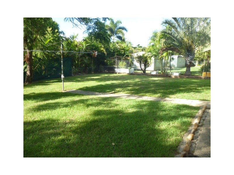 38 Stower Street, Blackwater QLD 4717