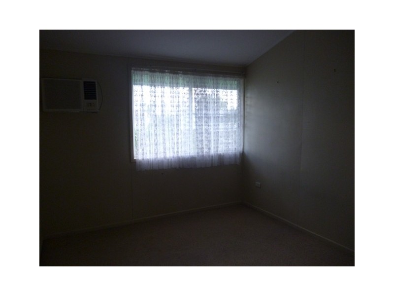 38 Stower Street, Blackwater QLD 4717