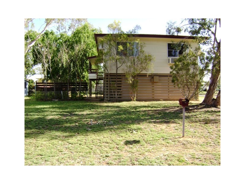 1 Comollatti Street, Blackwater QLD 4717