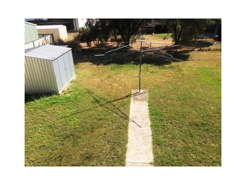 14 Bremner Street, Blackwater QLD 4717