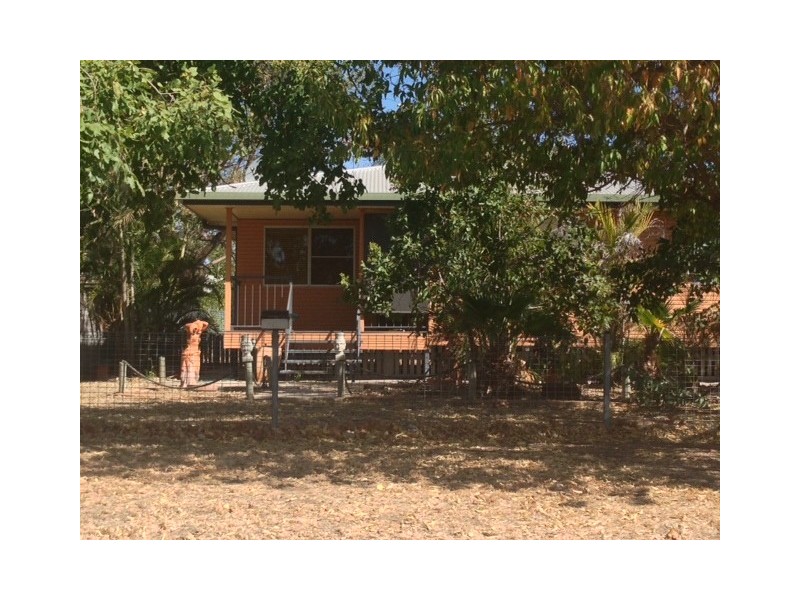 32 Bottletree Ave, Blackwater QLD 4717