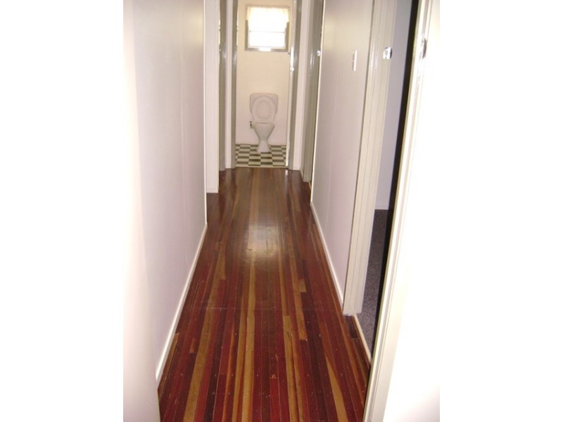 30 Bottletree Avenue, Blackwater QLD 4717