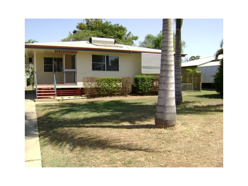 30 Bottletree Avenue, Blackwater QLD 4717