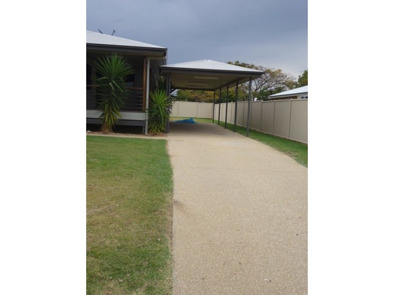 14 pandanus, Blackwater QLD 4717