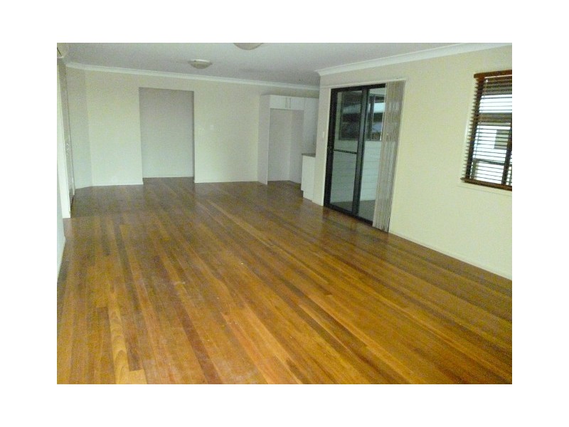 14 pandanus, Blackwater QLD 4717