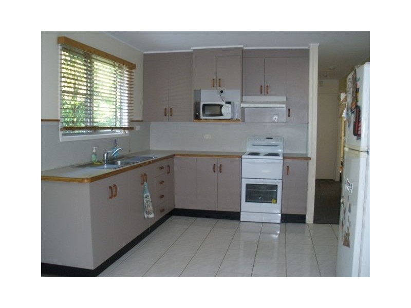 11 Taurus Street, Blackwater QLD 4717