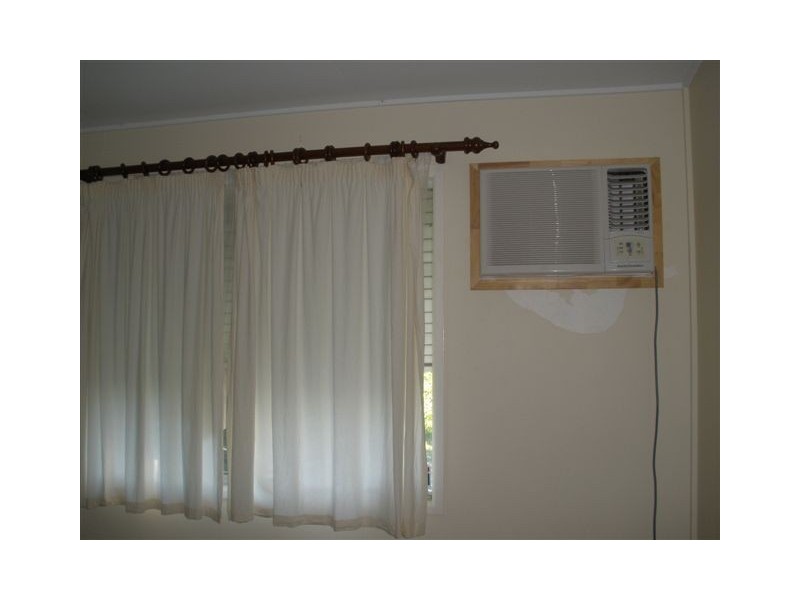 11 Taurus Street, Blackwater QLD 4717