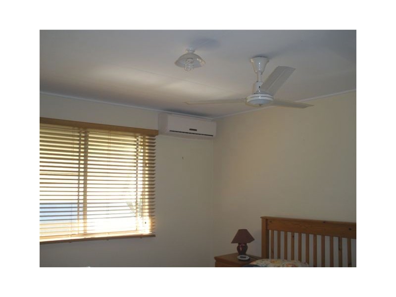 11 Taurus Street, Blackwater QLD 4717