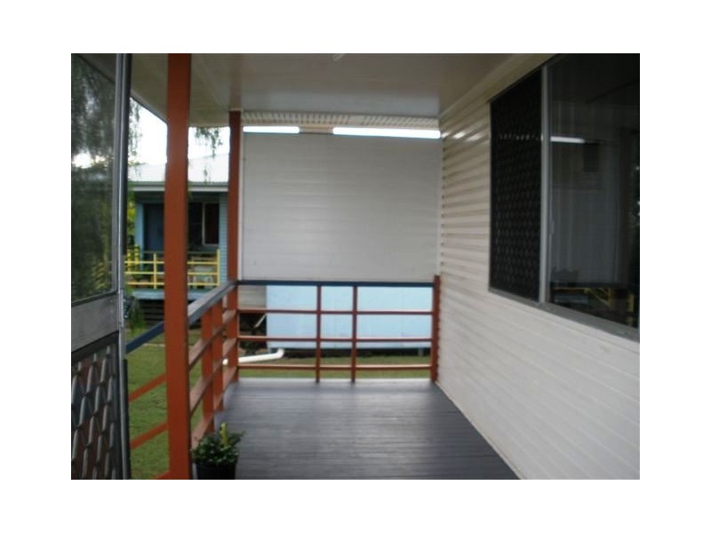 12 Gidyea Street, Blackwater QLD 4717