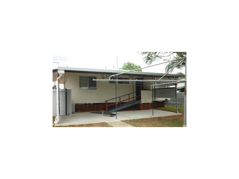 12 Gidyea Street, Blackwater QLD 4717