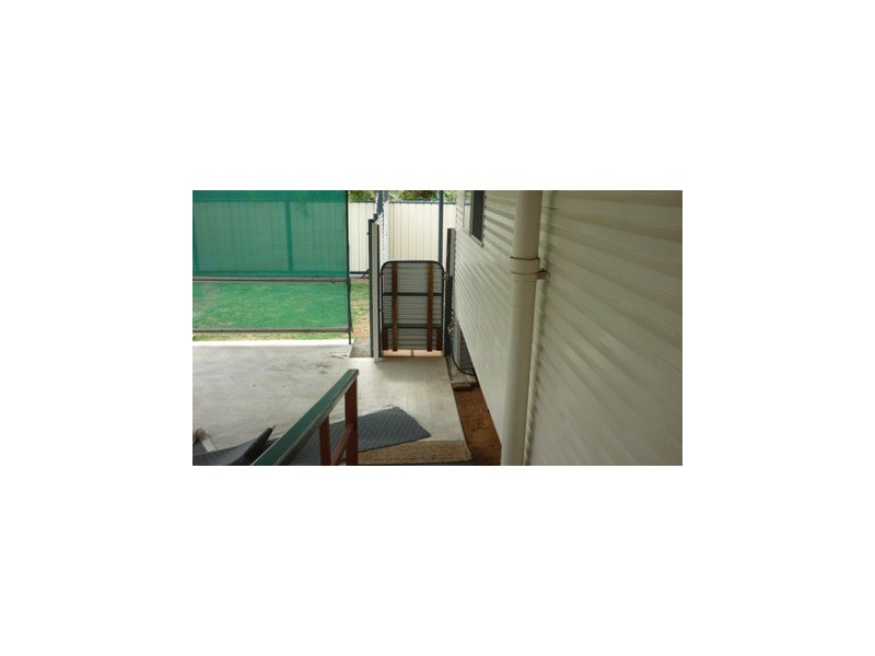 12 Gidyea Street, Blackwater QLD 4717