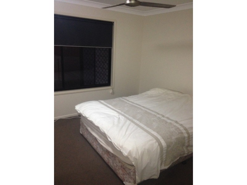 15 Creek Street, Bluff QLD 4702
