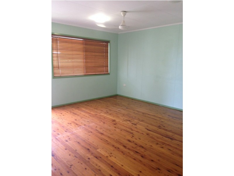 43 BENDEE CRES, Blackwater QLD 4717