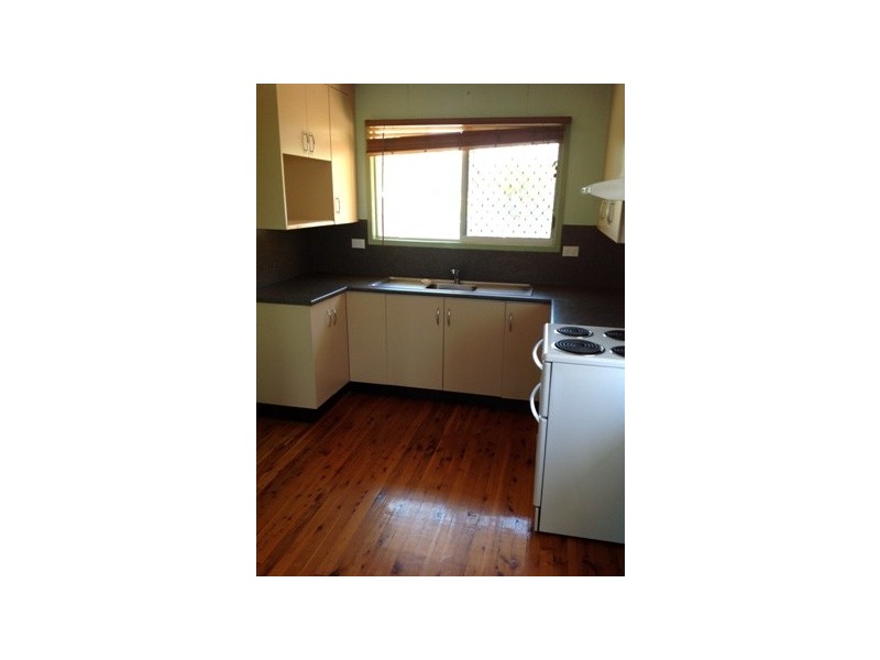 43 BENDEE CRES, Blackwater QLD 4717