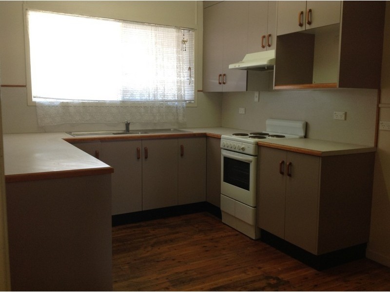 11 SANDALWOOD STREET, Blackwater QLD 4717