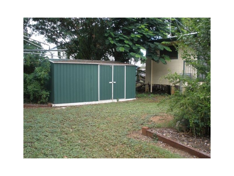 32 Taurus Street, Blackwater QLD 4717