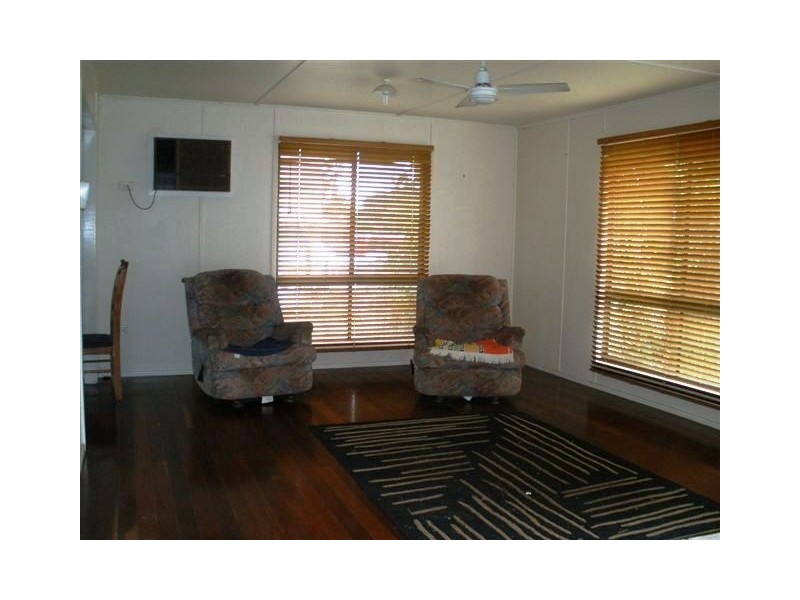 32 Taurus Street, Blackwater QLD 4717