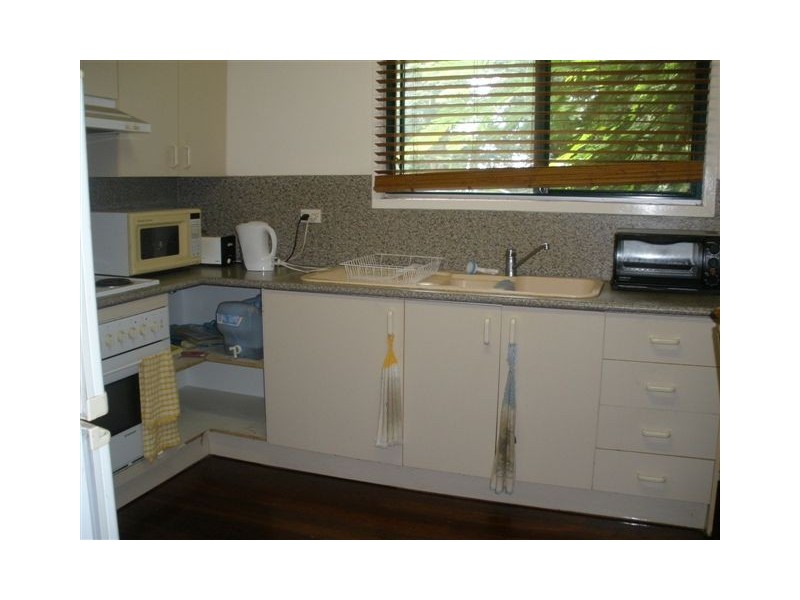 32 Taurus Street, Blackwater QLD 4717