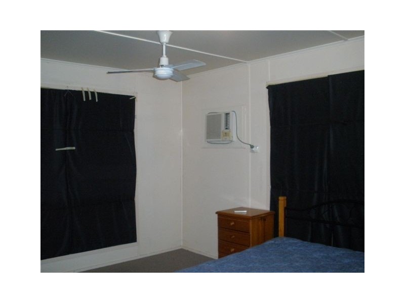 32 Taurus Street, Blackwater QLD 4717