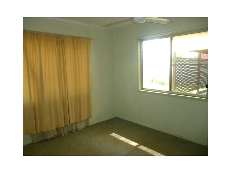 21 Lawless Street, Blackwater QLD 4717