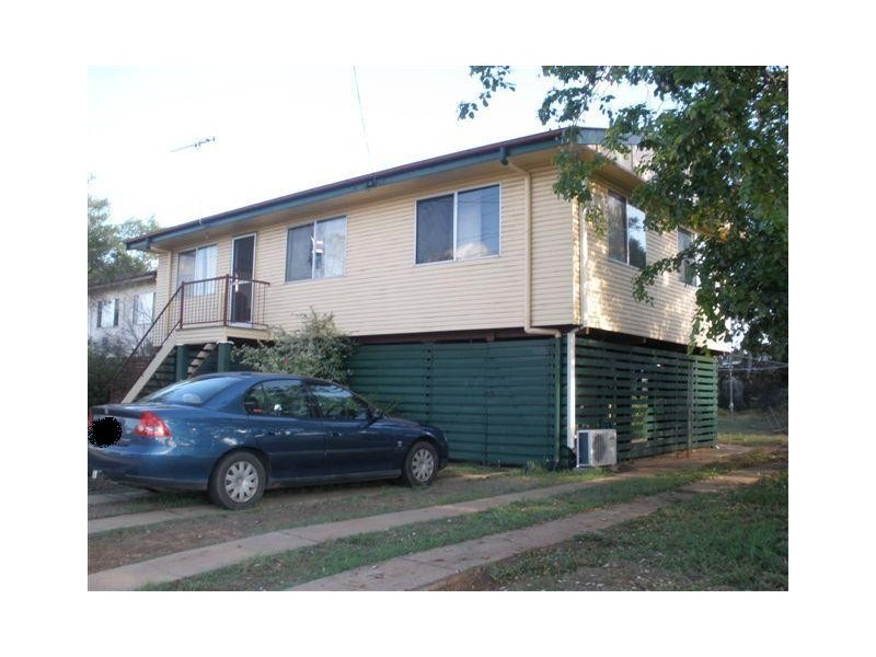 13 Wattle Street, Blackwater QLD 4717