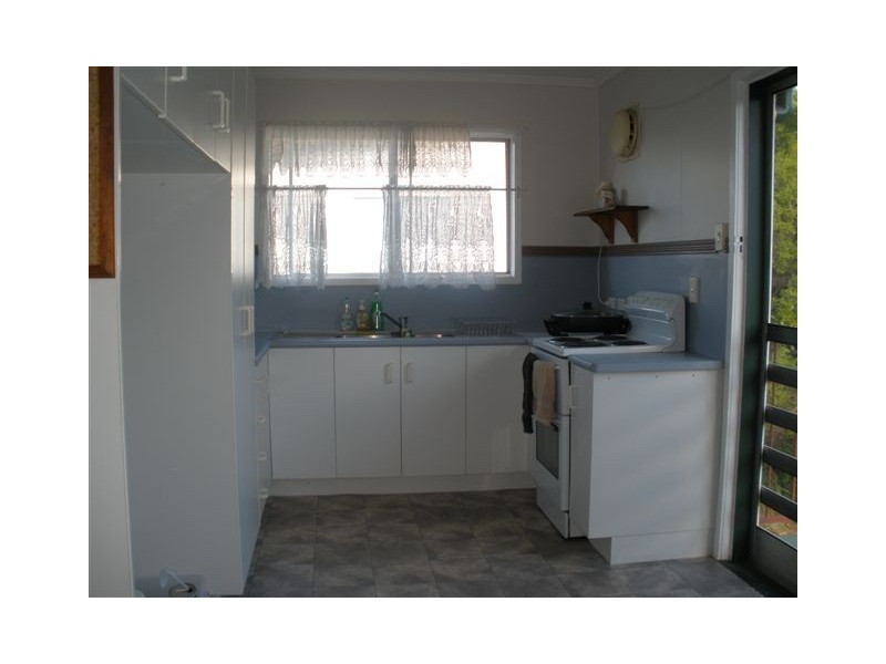 13 Wattle Street, Blackwater QLD 4717