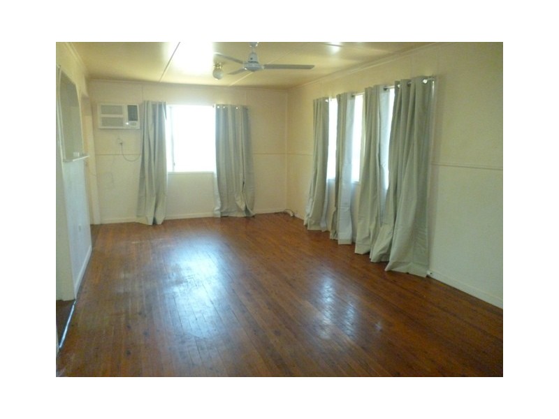 24 Wey Street, Blackwater QLD 4717