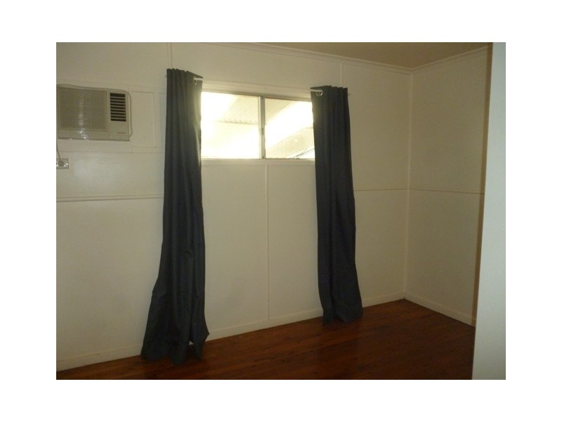 24 Wey Street, Blackwater QLD 4717