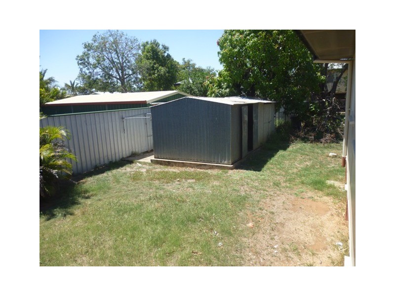 24 Wey Street, Blackwater QLD 4717