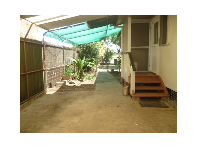 24 Wey Street, Blackwater QLD 4717