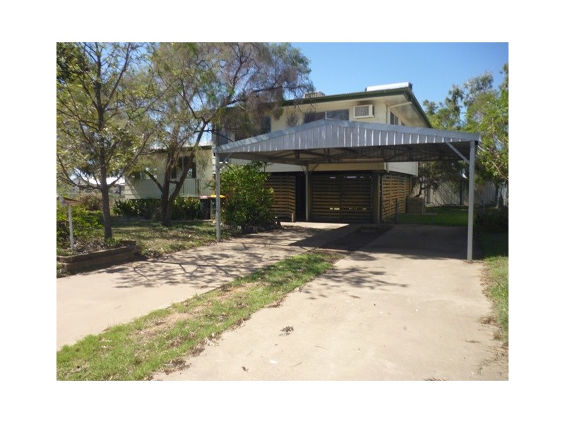 26 Wattle Street, Blackwater QLD 4717