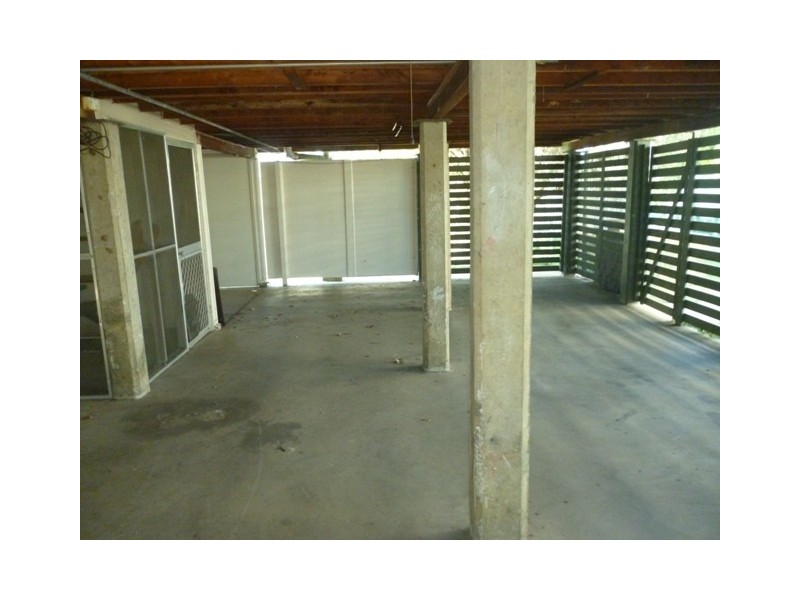 26 Wattle Street, Blackwater QLD 4717