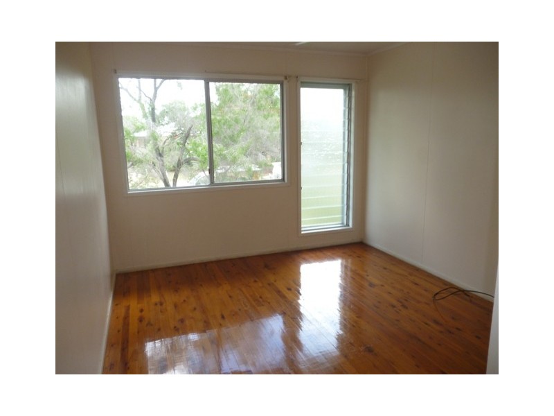 26 Wattle Street, Blackwater QLD 4717