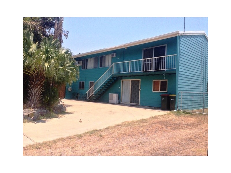 56 Stower St, Blackwater QLD 4717