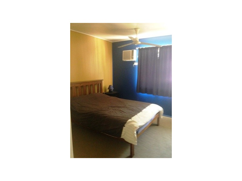 56 Stower St, Blackwater QLD 4717