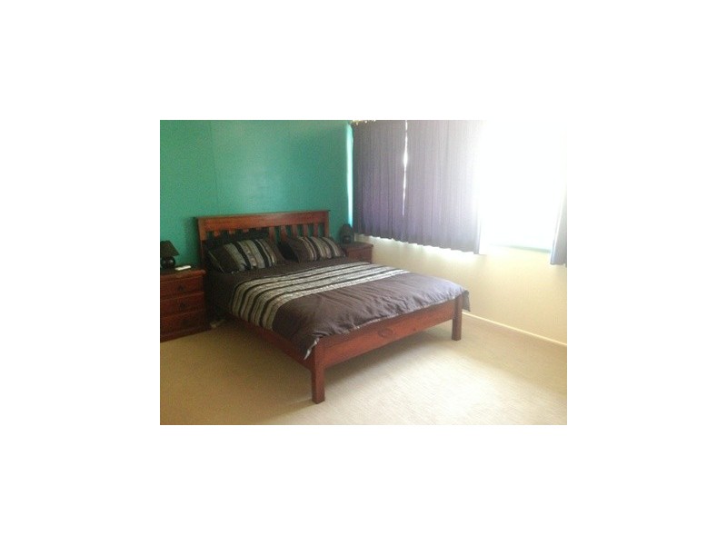 56 Stower St, Blackwater QLD 4717