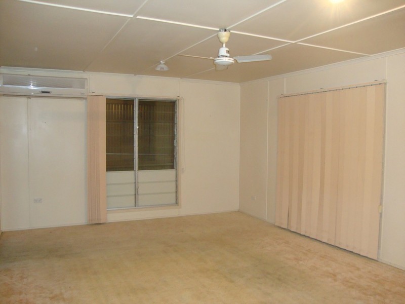 25 Taurus Street, Blackwater QLD 4717