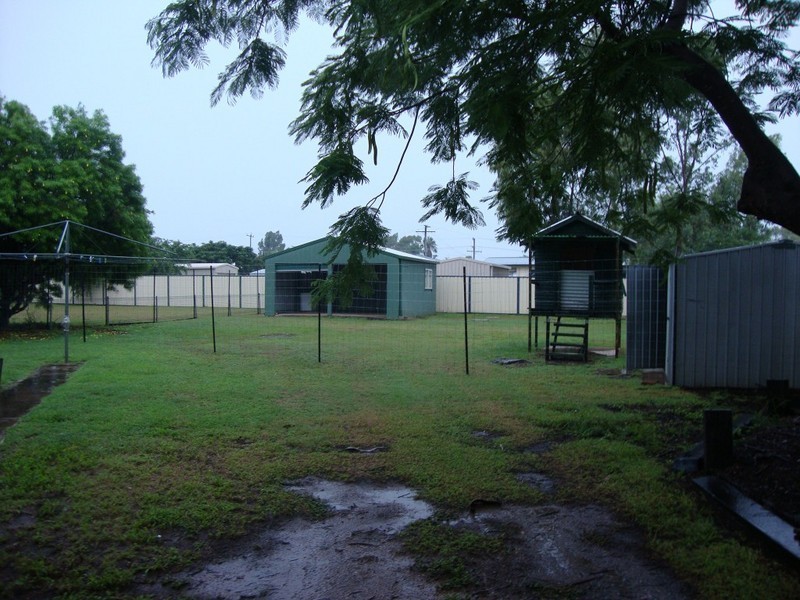25 Taurus Street, Blackwater QLD 4717