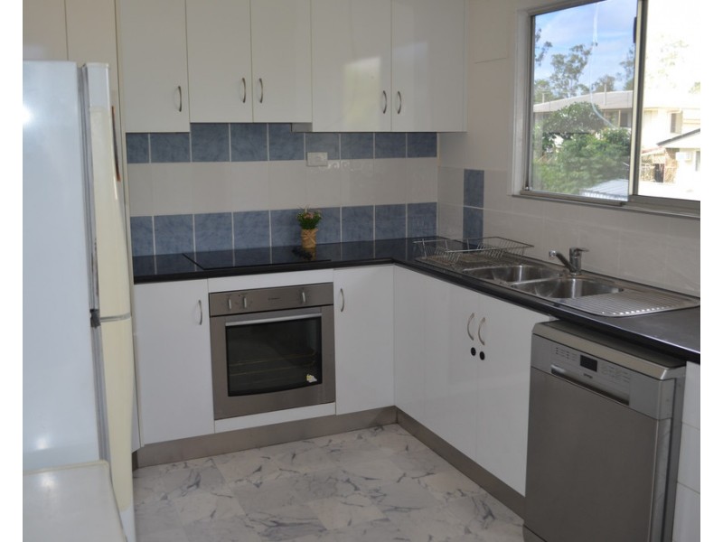 29 Arnold Street, Blackwater QLD 4717