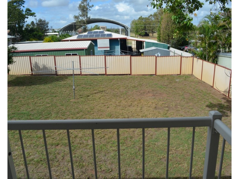 29 Arnold Street, Blackwater QLD 4717